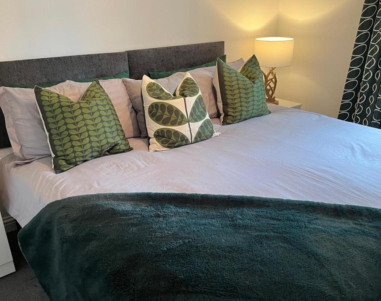 Apartmán Fifty Five On Gilmour Street Eaglesham Exteriér fotografie